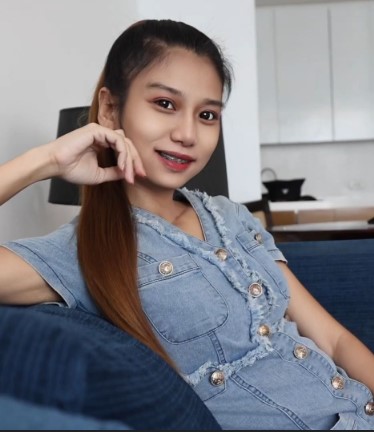 >น้องแป้งสาวไทยขายตัว Tuktukpatrol – Pang